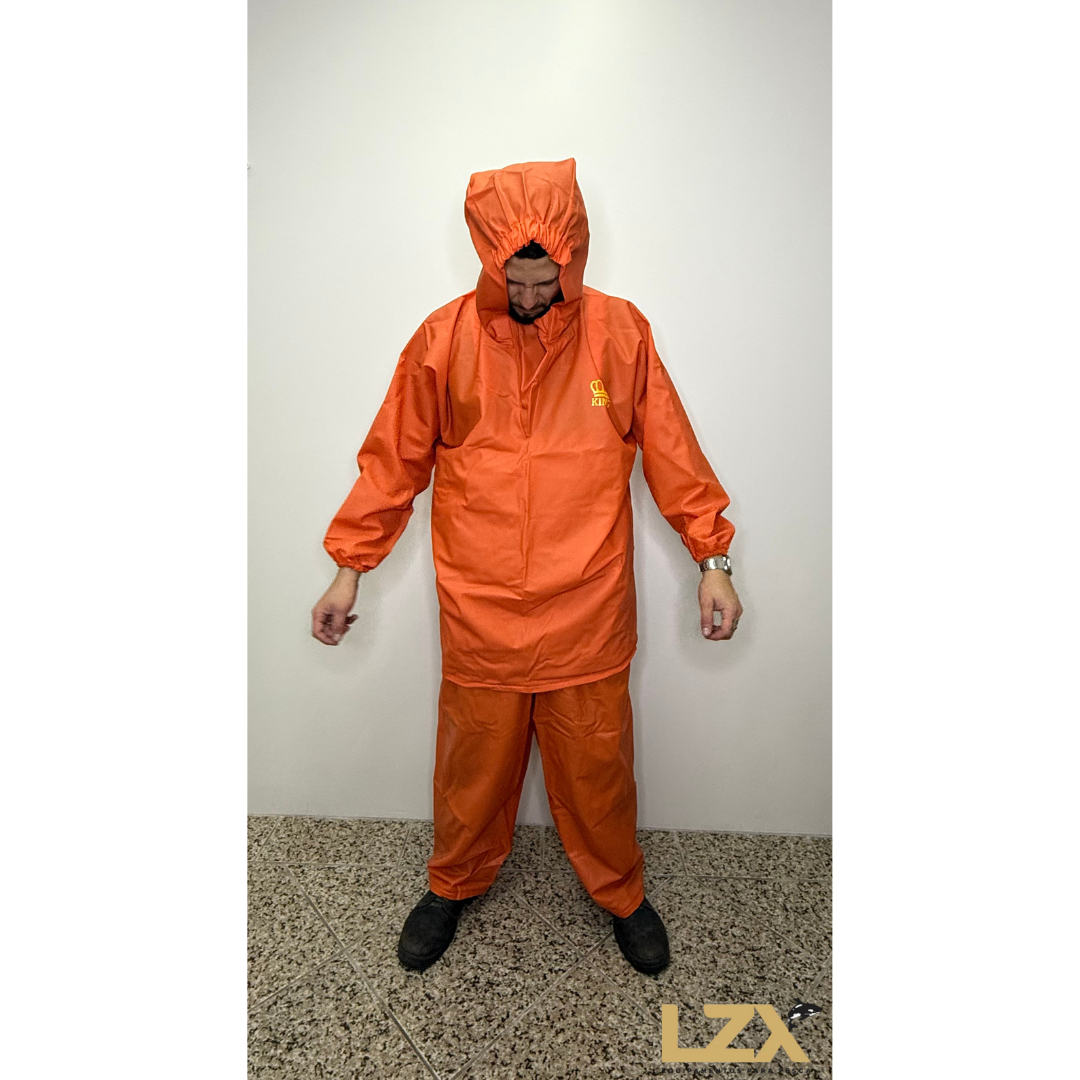 Capa Impermeável Laranja